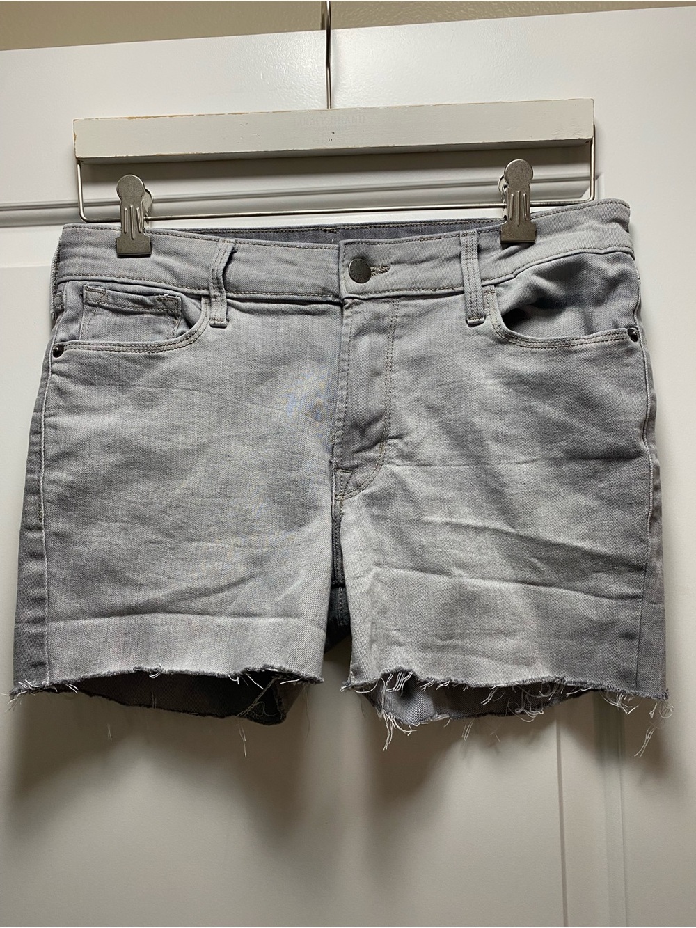 Old Navy Rockstar Light Gray Cutoff Midrise Jean Shorts 8 Reg